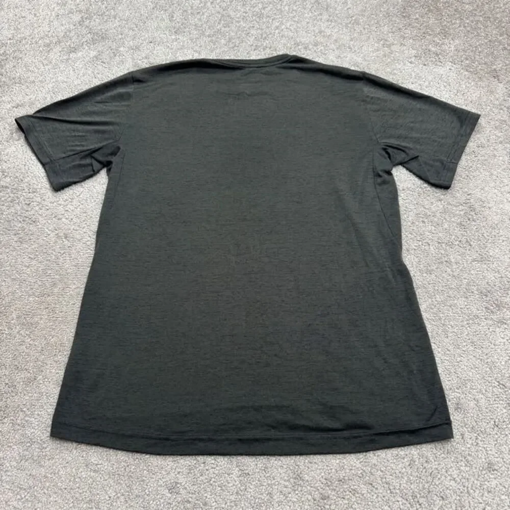 Nike Dri-Fit Active T-Shirt Mens Medium Gray Short Sleeve Crew Neck Athletic Tee